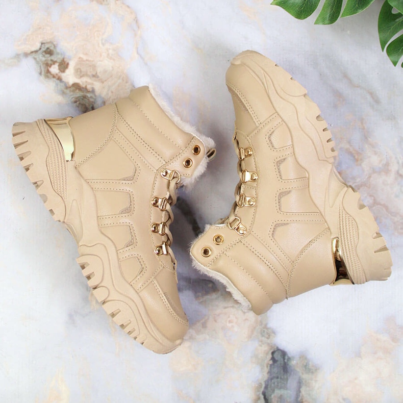 News Botas de nieve mujer plataforma con pelo beige NOVEDADES 1