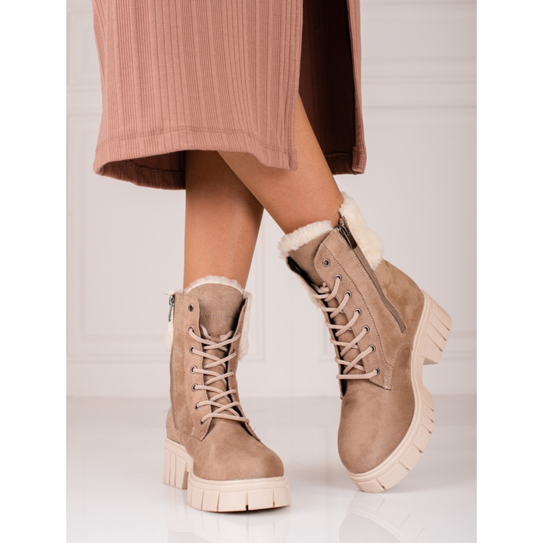 T.Sokolski Botas Shelovet de ante para mujer beige 2