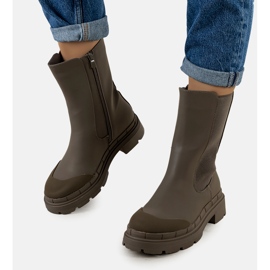 Botas Antede verde oscuro mate 3