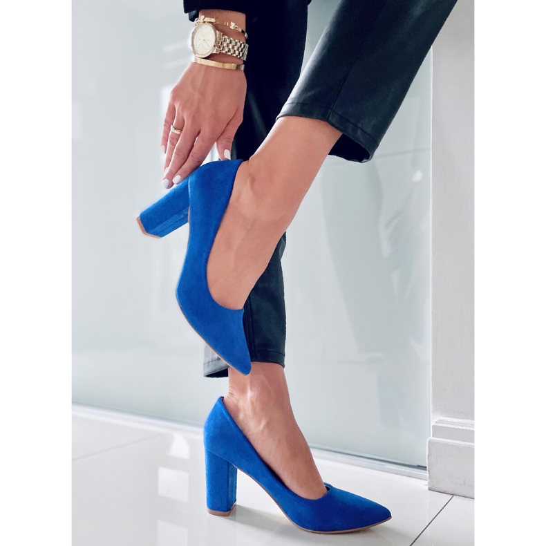 PA1 Bombas en el puesto de Ivonne Blue azul 1