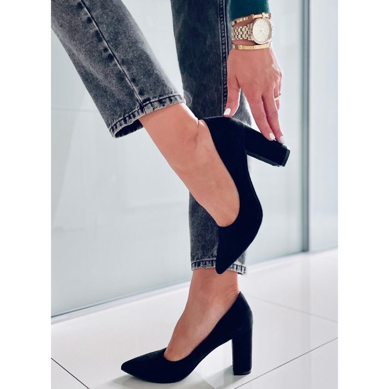 PA1 Bombas en el puesto de Ivonne Black negro 2