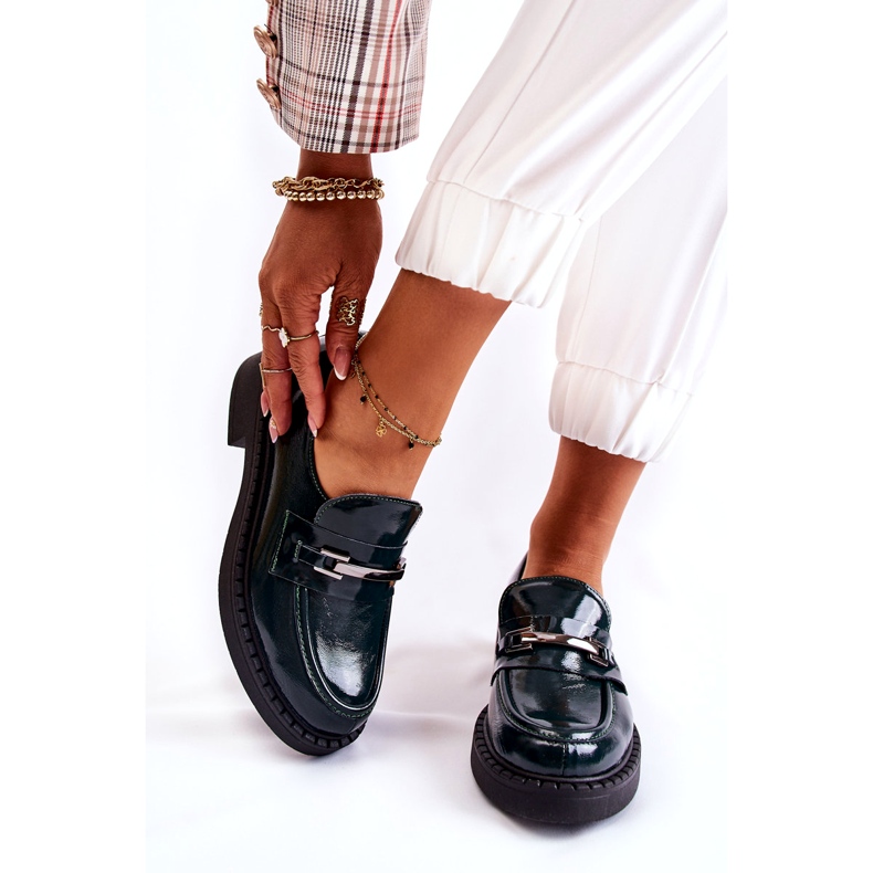 Lemar Zapatos de cuero para mujeres barnizados con una decoración plateada verde 3