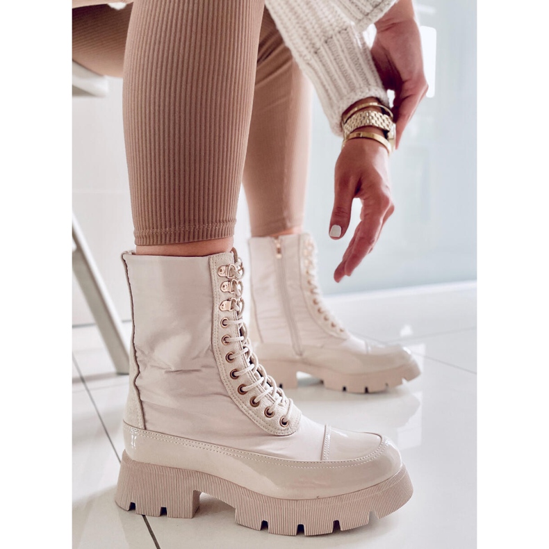 BM Botas con cordones Merced Beige 1