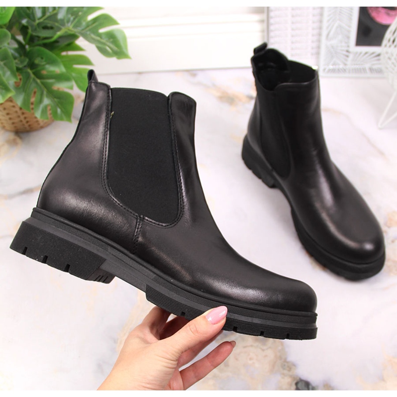 Botines Dolce Pietro slip-on de piel en negro 1 Botines Dolce Pietro slip-on de piel en negro 1