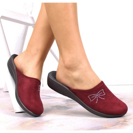 Cómodas zapatillas de casa de mujer llenas de Inblu burdeos rojo 2