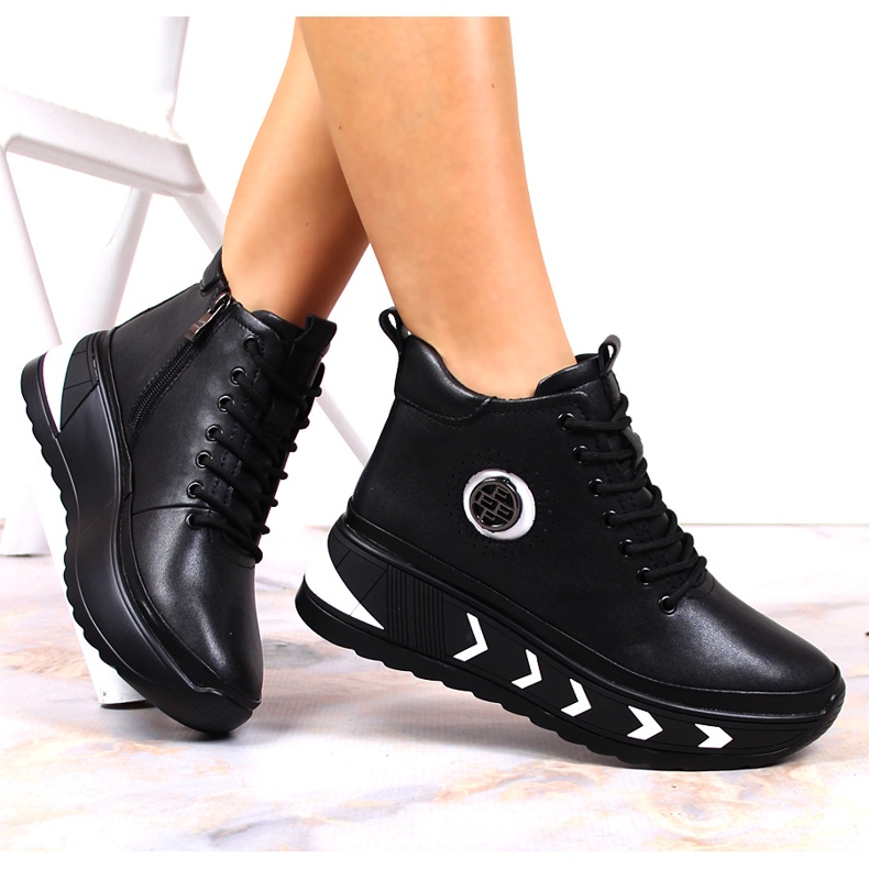 Negro Botas de mujer Filippo de piel negra con tacón de cuña 1 Negro Botas de mujer Filippo de piel negra con tacón de cuña 1