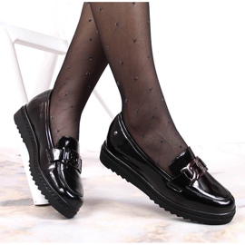 Mocasines de mujer lacados sobre plataforma negra Vinceza negro 2