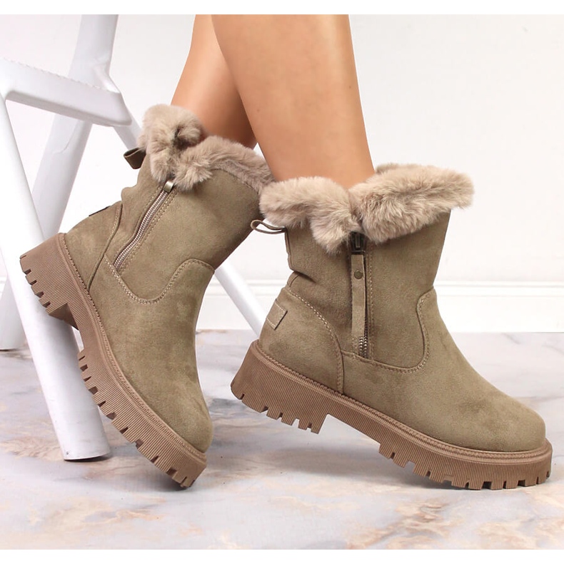 Botas de mujer Vinceza de ante con pelo beige 1