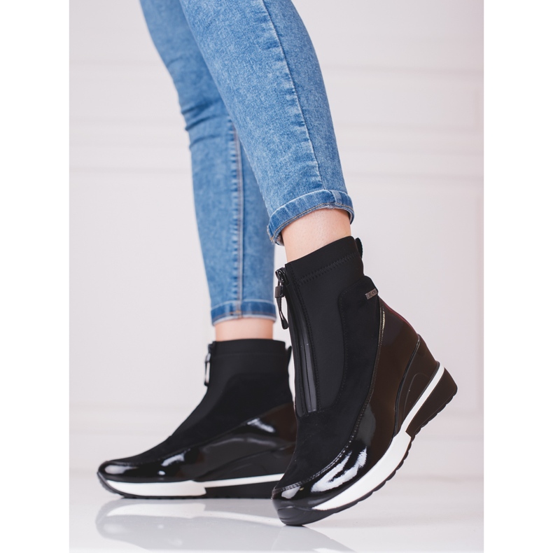 Botas deportivas de mujer en la cuña Vinceza negro 2