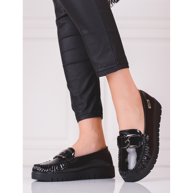 Mocasines negros de mujer en la plataforma Shelovet 1