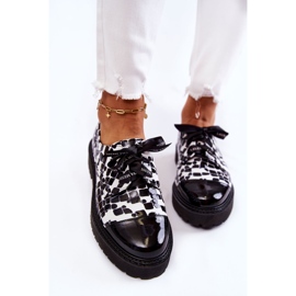 Zapatos de cordones lacados Laura Messi 2441 Blanco y Negro 1
