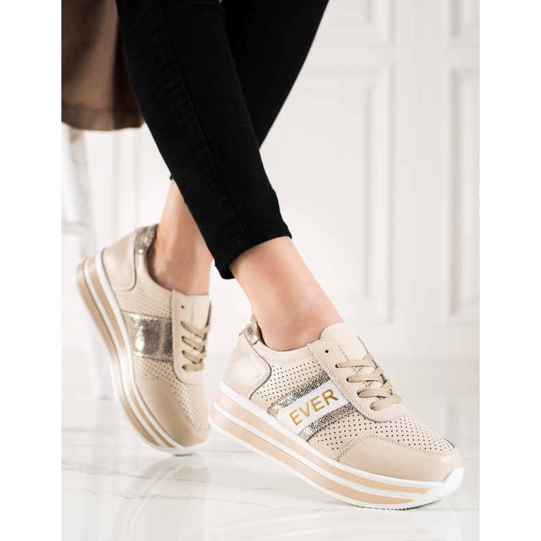 SHELOVET Zapatillas de cuero beige en la plataforma Goodin dorado 1