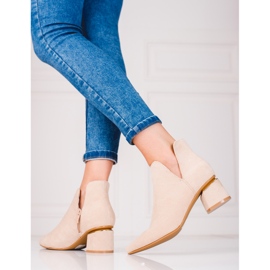 Botas beige de mujer con corte Shelovet 2
