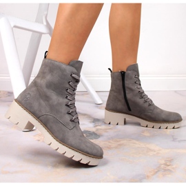 Cómodas botas de plataforma gris cálido Rieker X5701-40 para mujer 9