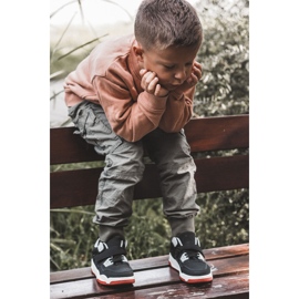 Deportivas Infantiles de Piel Negro y Rojo Marisa 9