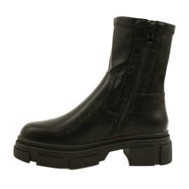 Botas de cuero para mujeres en un fondo grueso M. Daszyński MR2127-20 Negro 1
