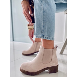 BM Botines Chelsea tacón bajo Laine Beige Ante 4