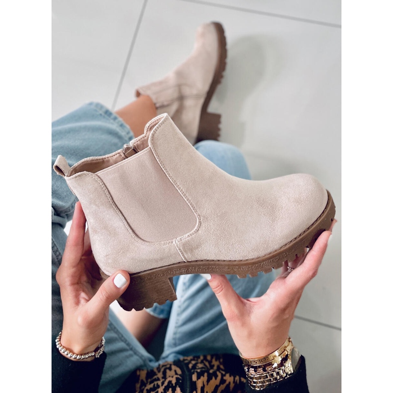 BM Botines Chelsea tacón bajo Laine Beige Ante 2 BM Botines Chelsea tacón bajo Laine Beige Ante 2