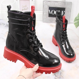 Botas lacadas con suela roja y con aislamiento negro Laura La.Fi 4