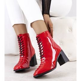 BM Botas Belisa charol rojo 1