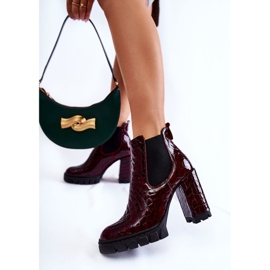 Botines de charol con estampado de serpiente y tacón burdeos rojo 2