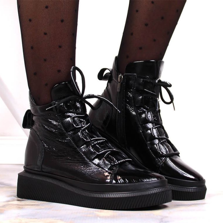 Botas insuladas piel lacada Artiker W HBH36 negro 2