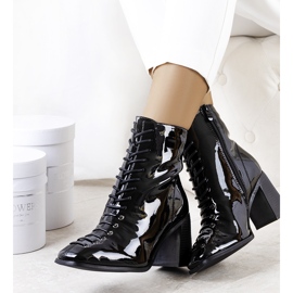 Botas Belisa charol negro 1 Botas Belisa charol negro 1