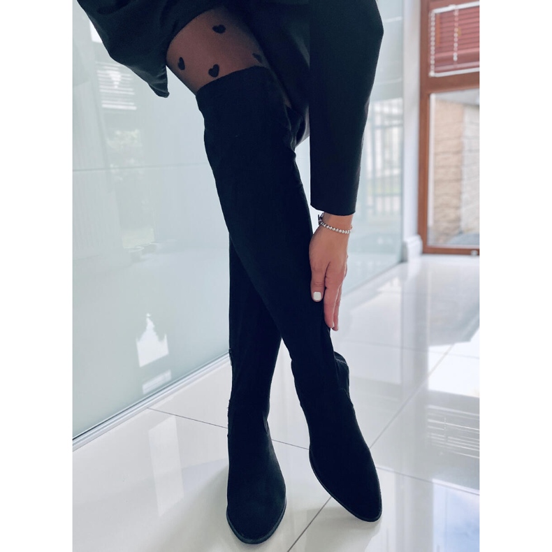 PA1 Botas por encima de la rodilla de tacón bajo en negro Gwen 1