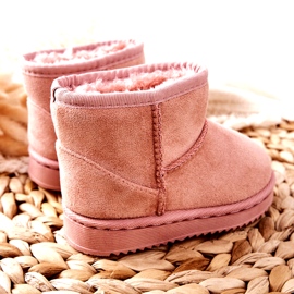 Botas de nieve aisladas. Botas rosadas para niñas 20213-D 1