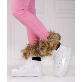 Botas de nieve de mujer con plataforma y pelo Shelovet blanco 2
