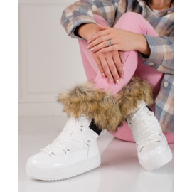 Botas de nieve de mujer con plataforma y pelo Shelovet blanco 1