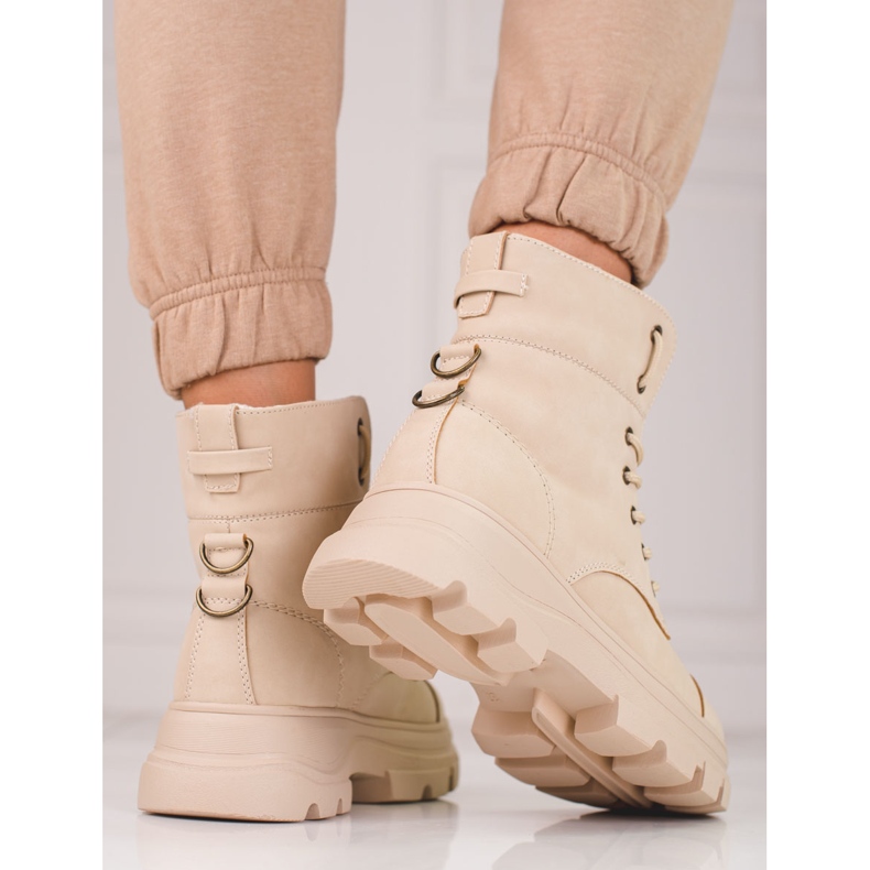 Botas de montaña para mujer en la plataforma Shelovet beige. 1