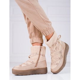 Botas de nieve para mujer en la plataforma Shelovet beige. 2
