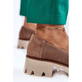 Zapatos de ante marrón con adorno de Laura Messi 3