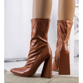 BM Botas marrones de tacón alto de Denisa marrón 1