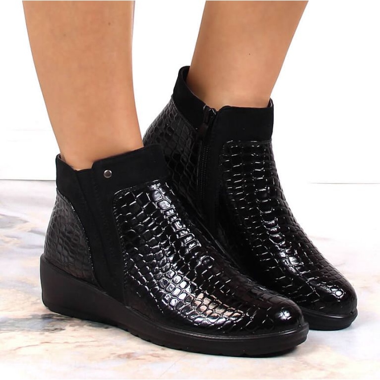Botas cuña, crochet aislado T.Sokolski W SCA176A negro 2