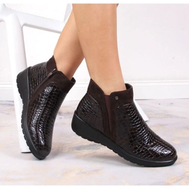 Botines con crochet aislado T.Sokolski W SCA176B marrón 1
