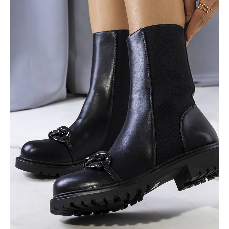 PA1 Botas negras con cadena Tuber negro 1 PA1 Botas negras con cadena Tuber negro 1