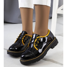 PA1 Zapatos Kuzem lacados en negro y amarillo 1