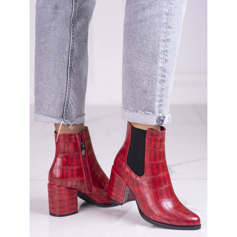 Botas Jodhpur rojas en el puesto Shelovet con un patrón rojo 2