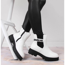 Botines Chelsea de mujer con plataforma blanca aislada Laura La.Fi blanco 4