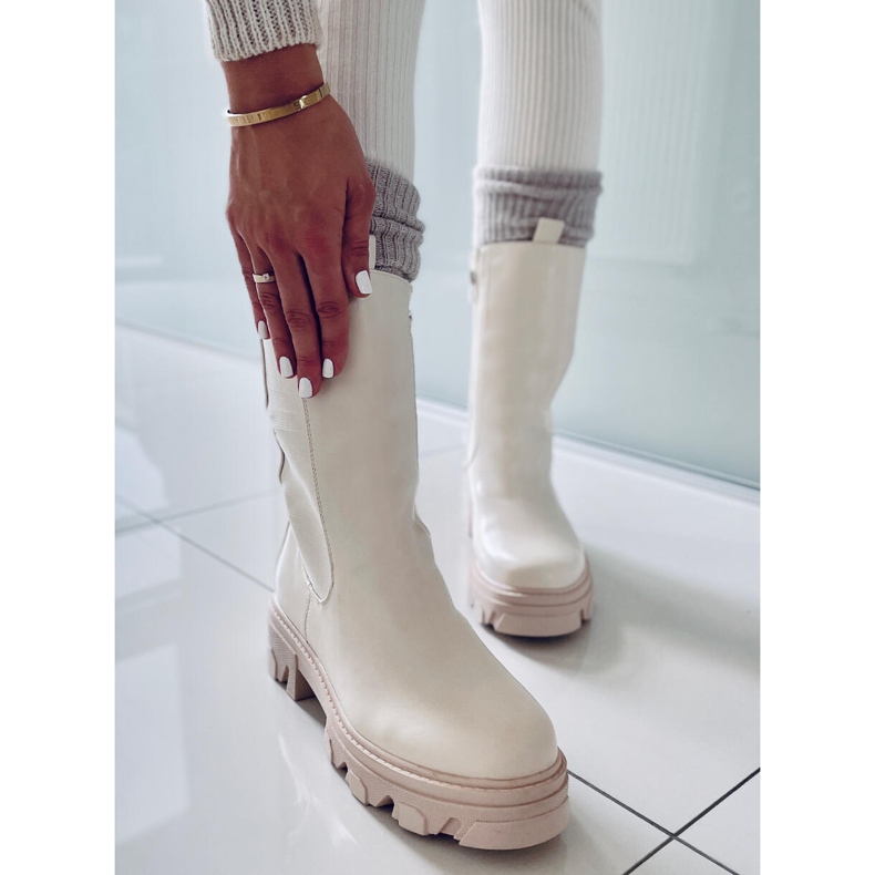 BM Botines Chelsea altos Desfile Beige 2