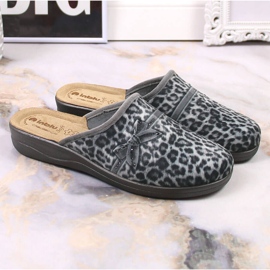 Cómodas zapatillas de estar por casa mujer Inblu estampado leopardo gris 3