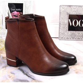 Botas Jodhpur de mujer sobre poste aislado marrón M. Daszyński 2
