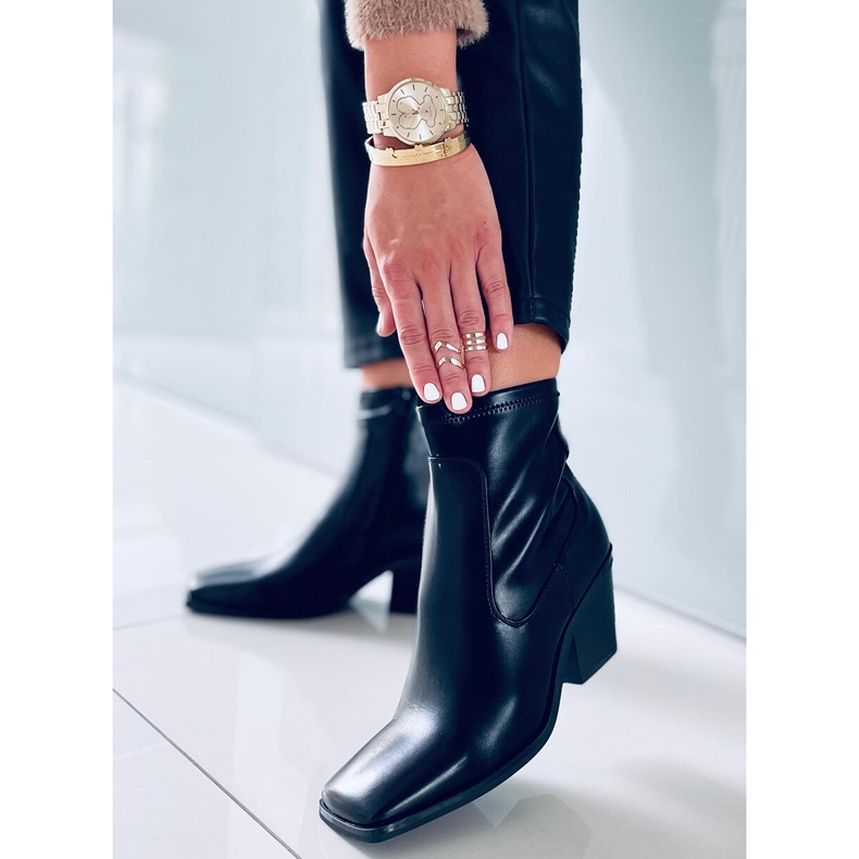 PA1 Tacones altos de Arya Black negro 2