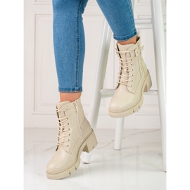 Botas con cordones en la plataforma shelovet beige 1