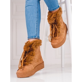Botas de nieve para mujer en la plataforma shelovet. marrón 1