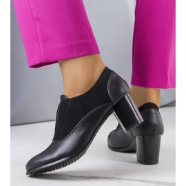 BM Zapatos negros con cordones en el puesto Corder 2