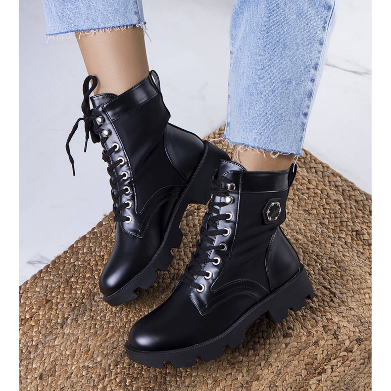 BM Botas negras con aislamiento de Orozo negro 1