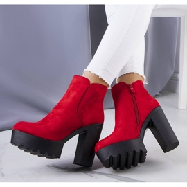 BM Botas aislantes rojas en la plataforma Miran rojo 1